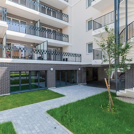 Ovelia Poissy - Les Romantiques Extérieur photo