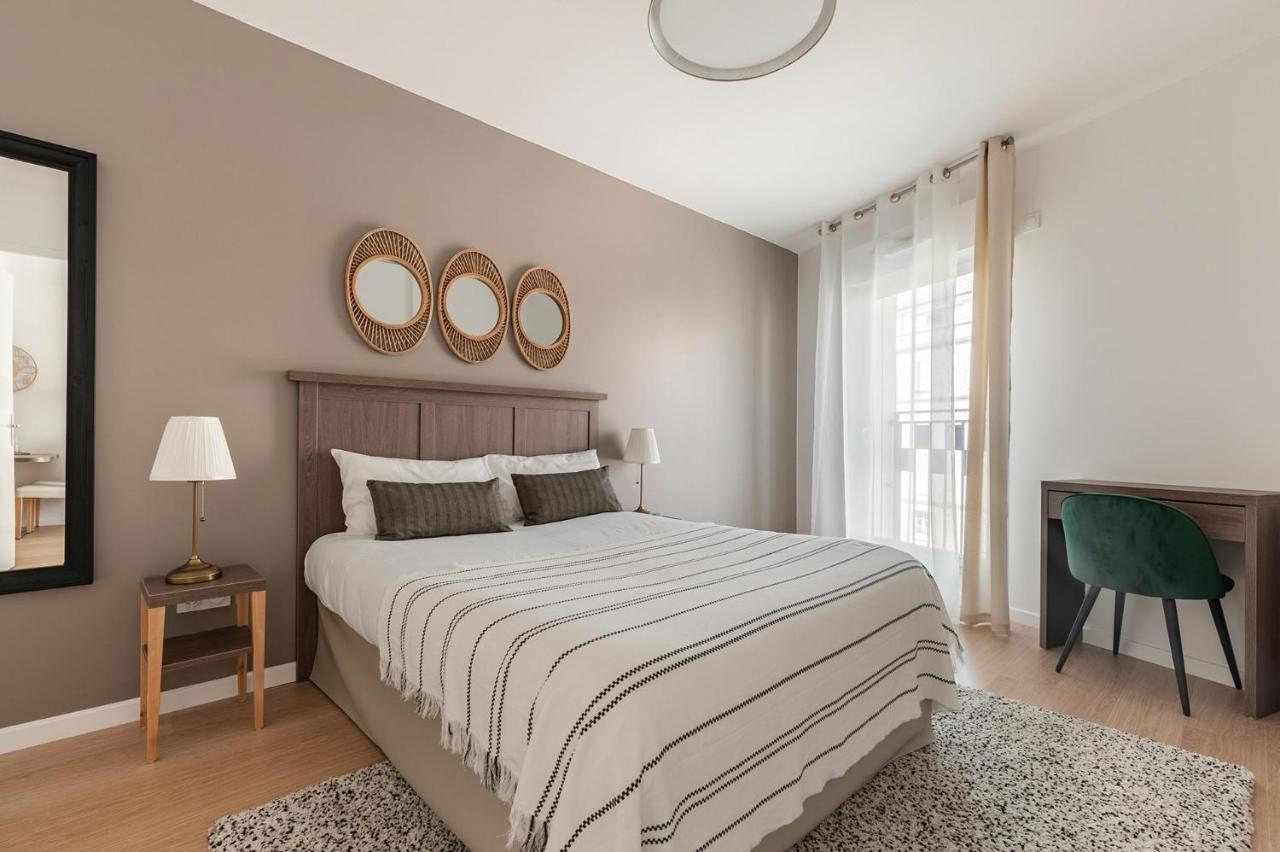 Ovelia Poissy - Les Romantiques Extérieur photo